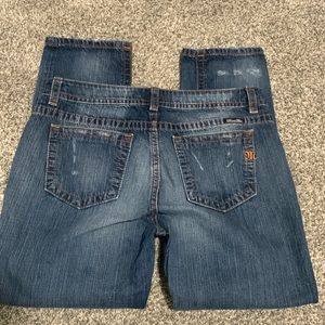 Miss Me boyfriend ankle jeans. Inseam 27”